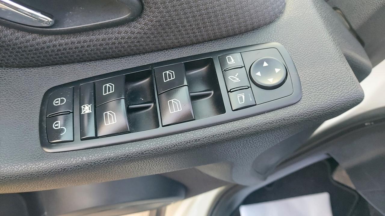 Mercedes-benz A 160 - Benzina - AUTOMATICA