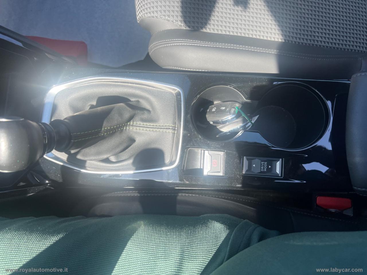 PEUGEOT 2008 BlueHDi 100 S&S GT Line