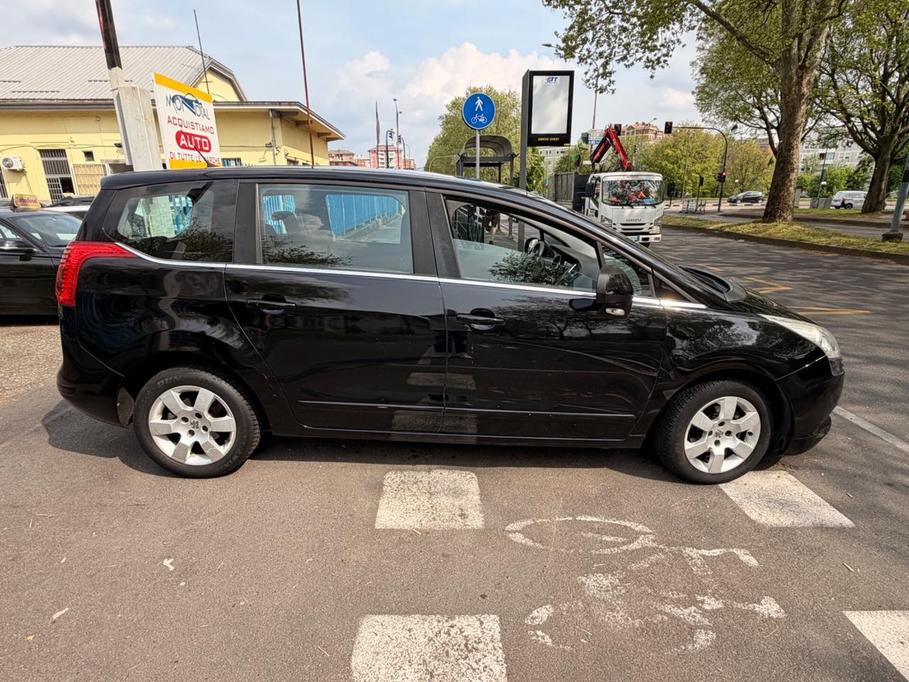 Peugeot 5008 1.6 HDi 112CV 7 Posti 2012