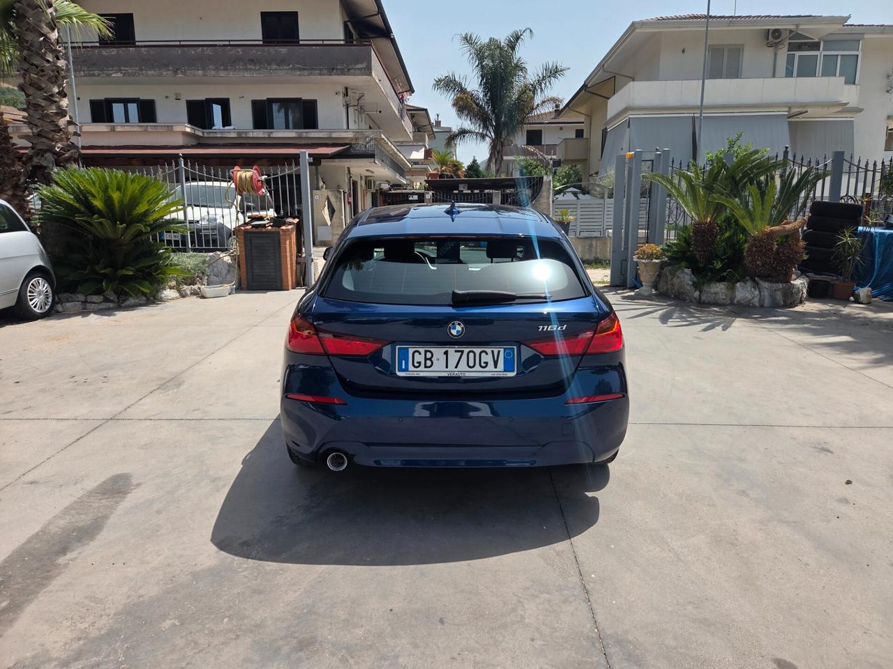 Bmw 1 F40 116d 5p. Business Advantage - 2020 DA VETRINA