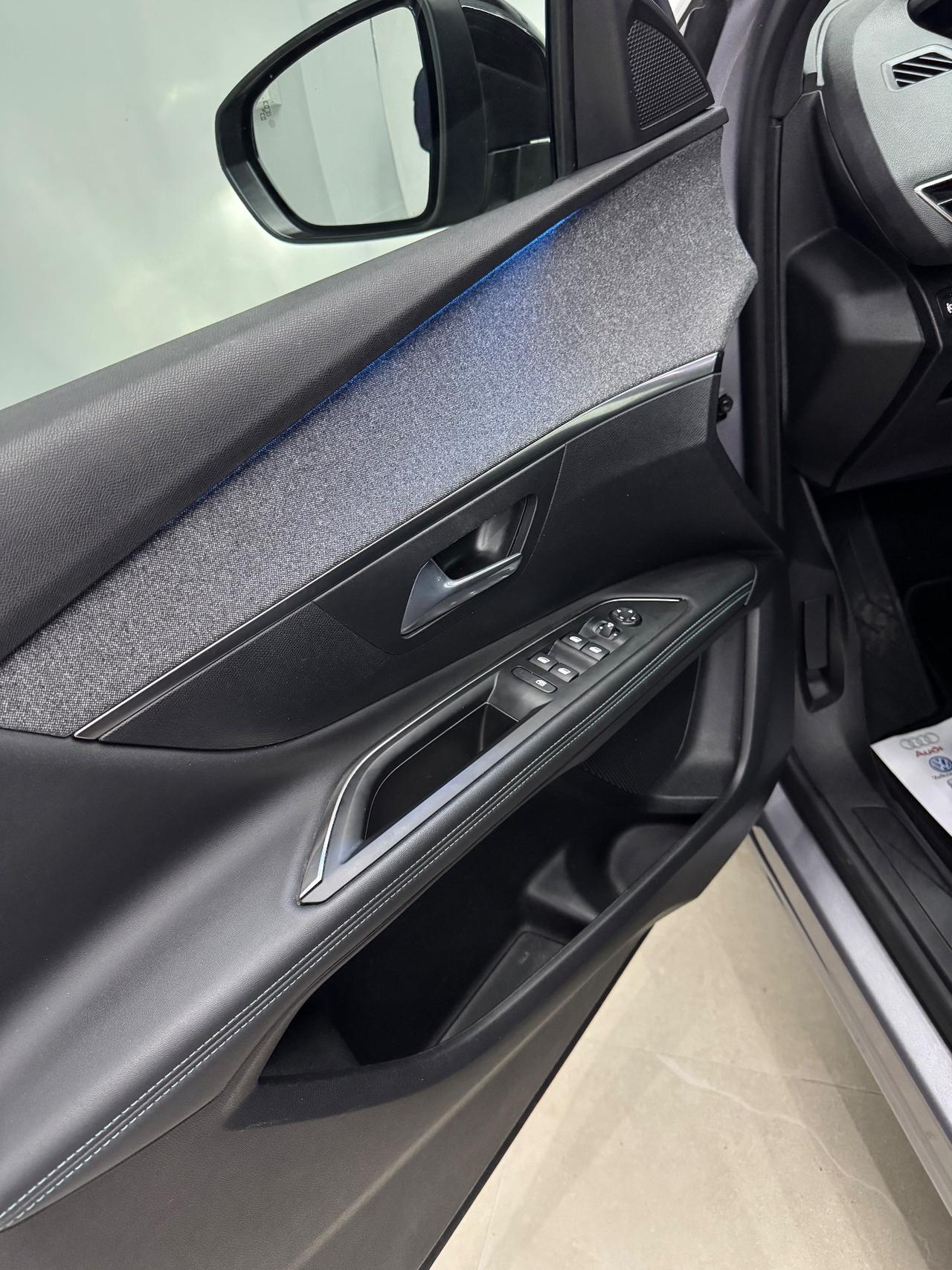 Peugeot 3008 BlueHDi 130 S&S EAT8 Allure