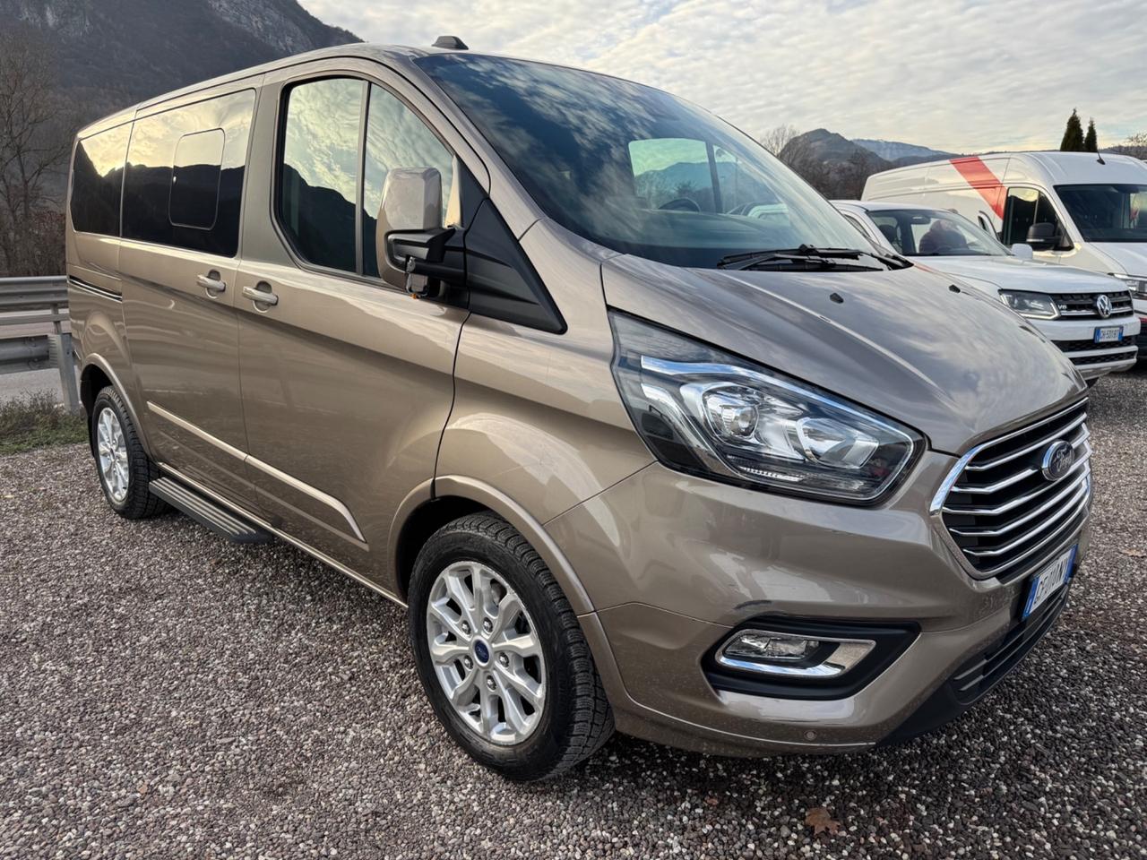 Ford Transit Custom 340 2.0 TDCi 185 aut. PL-TA Nugget