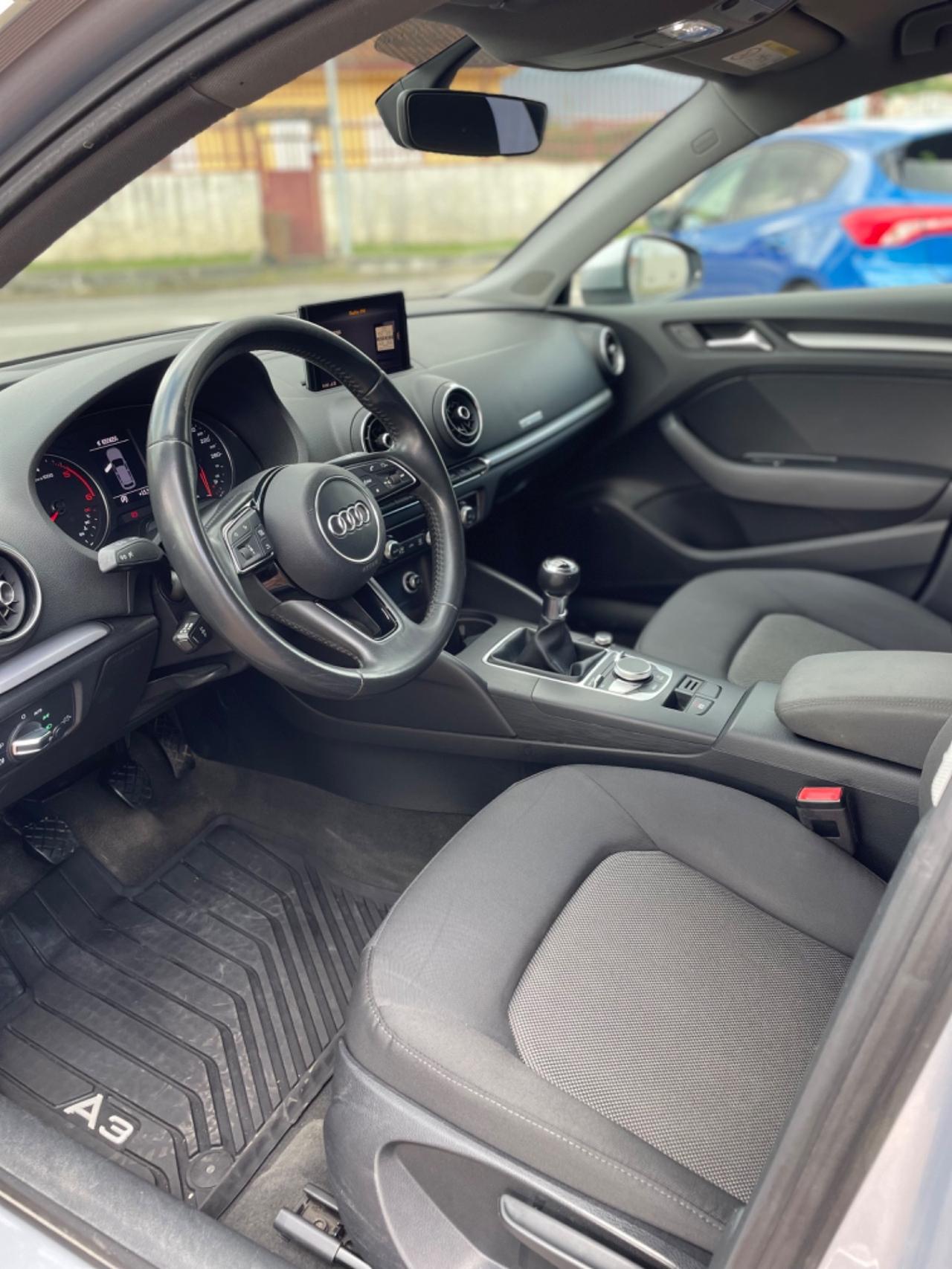 Audi A3 SPB 1.6 TDI 116 CV Business