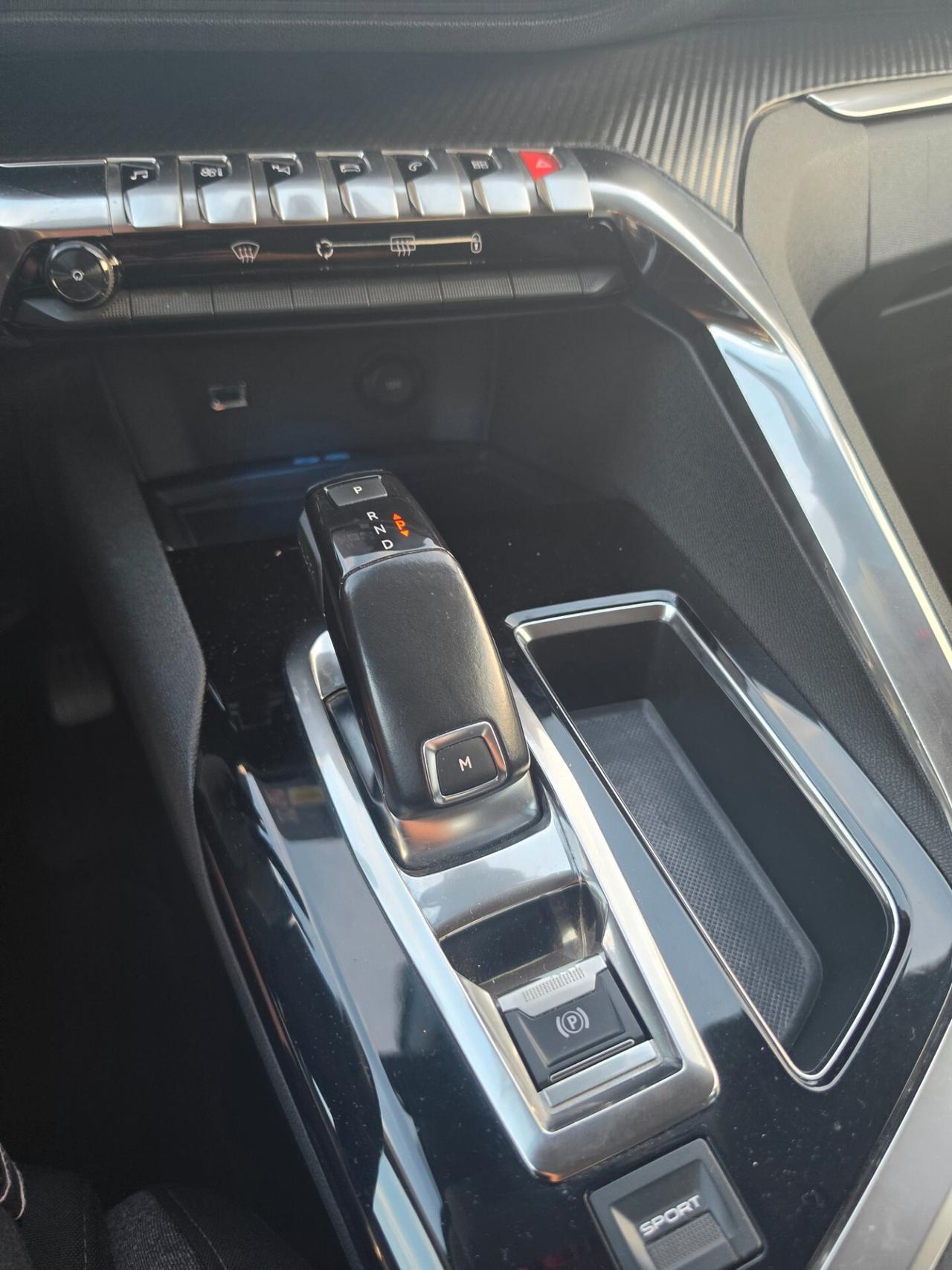 Peugeot 3008 BlueHDi 1.6 120 S&S BC Business automatica
