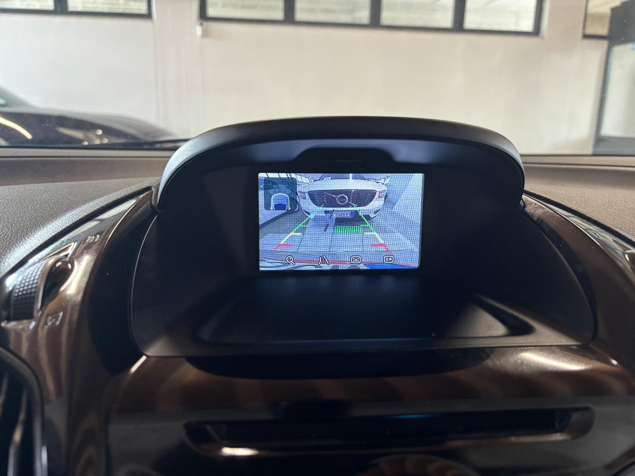 Ford B-Max 1.4 BENZ/GPL 2035 Titanium |OK NEOPATENTATI|