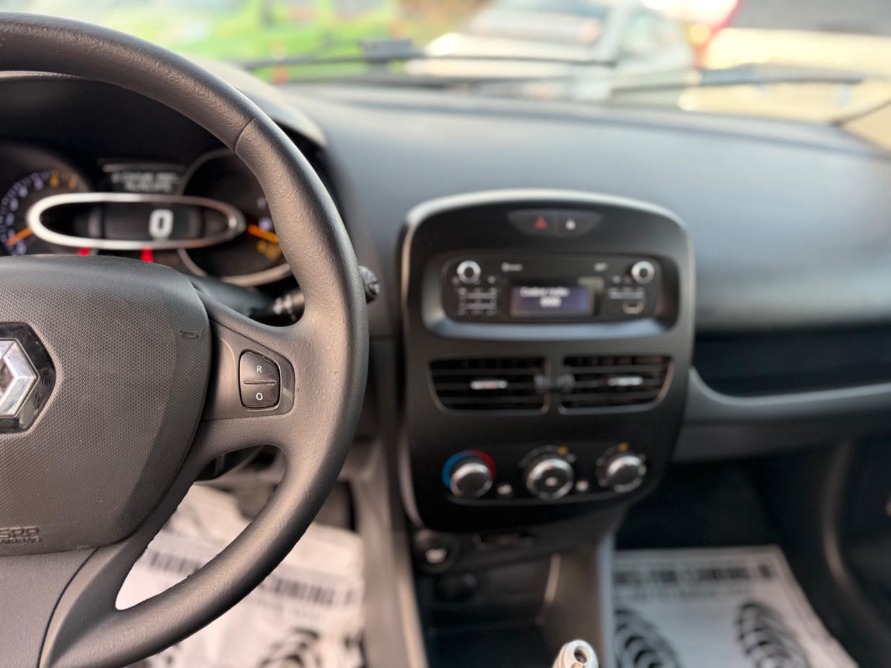 Renault Clio 1.2 75CV GPL Live