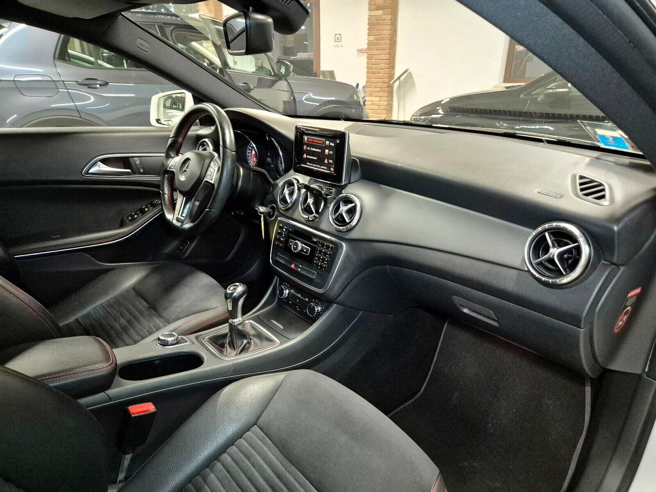 Mercedes-benz CLA 180 Premium ** pacchetto AMG **