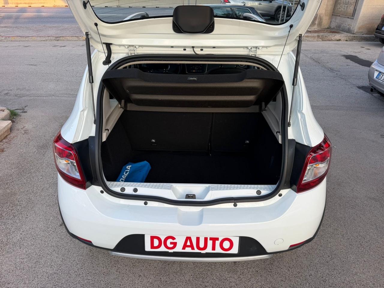 Dacia Sandero 0.9 TCe 12V TurboGPL 90CV Start&Stop Lauréate