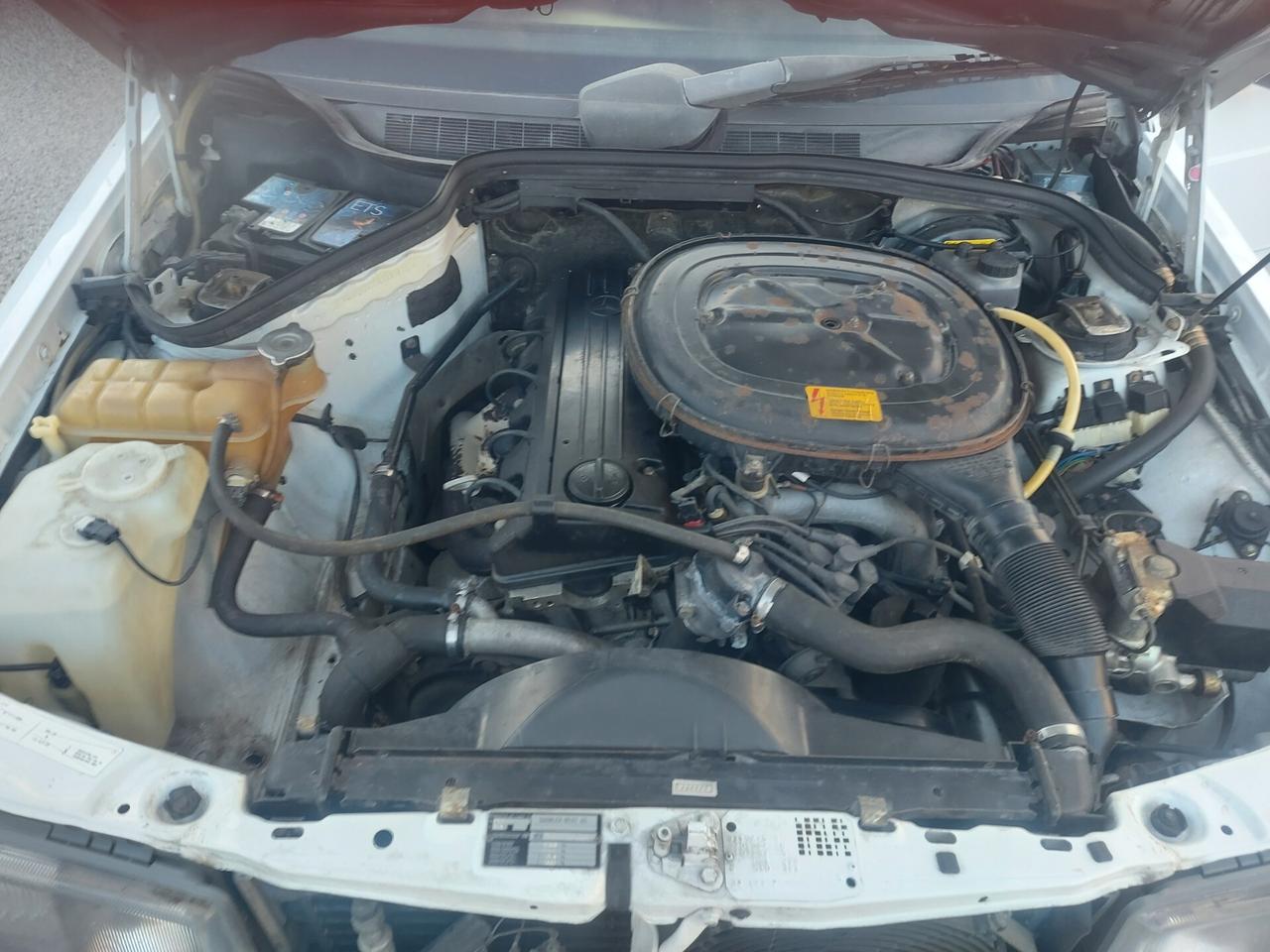 Mercedes-benz 190 2.0 E