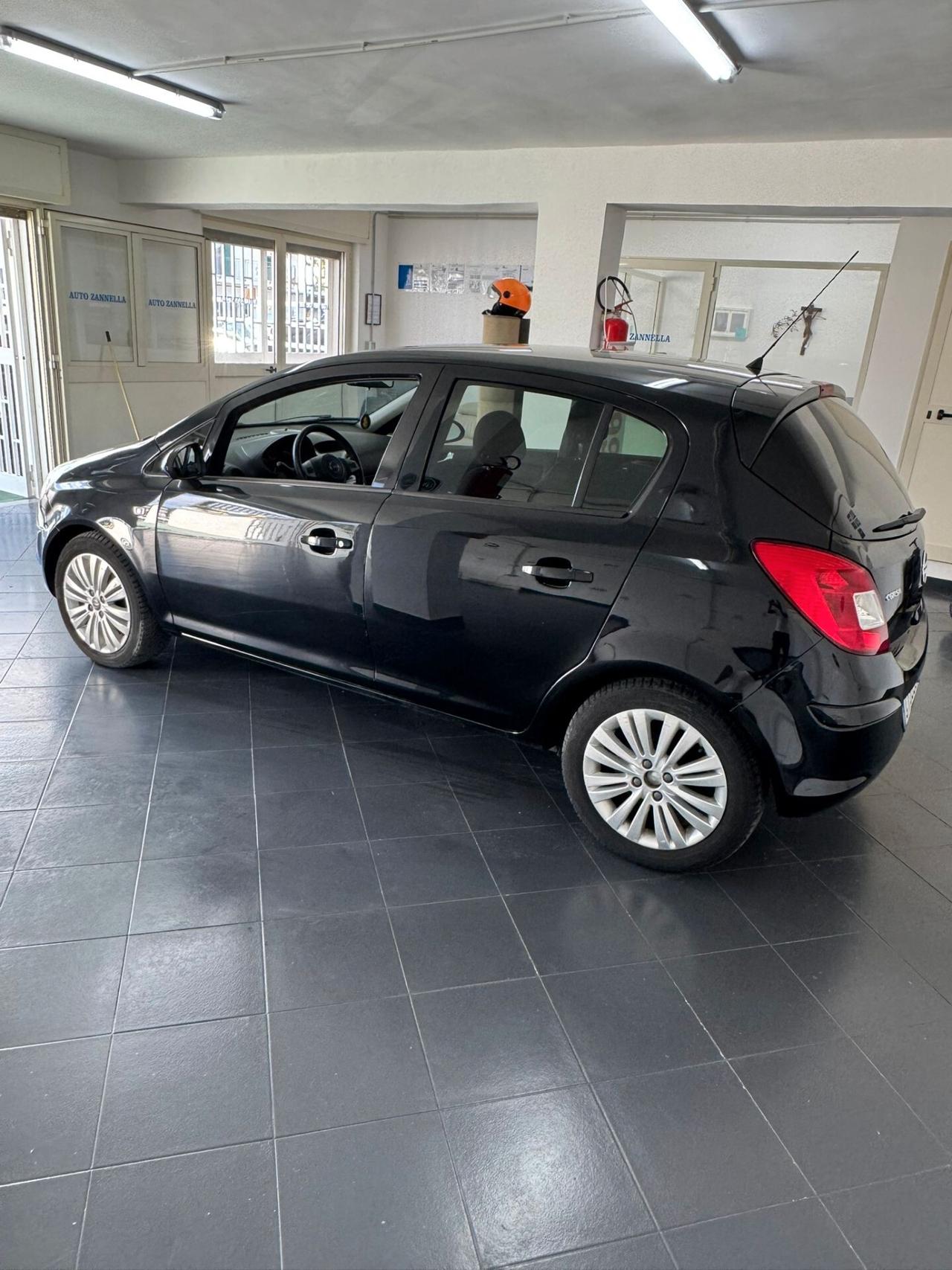 Opel Corsa 1.2