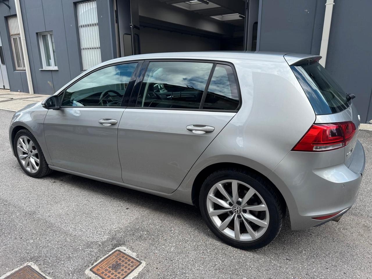 Volkswagen Golf 1.6 TDI DSG 5p. Highline BlueMotion Technology