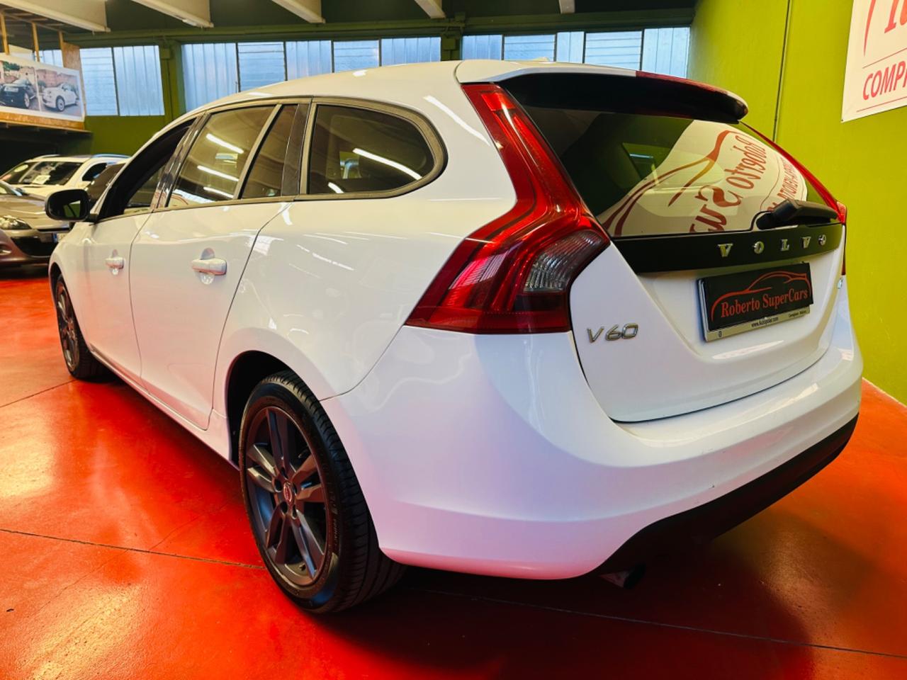 Volvo V60 D2 1.6 Powershift Momentum