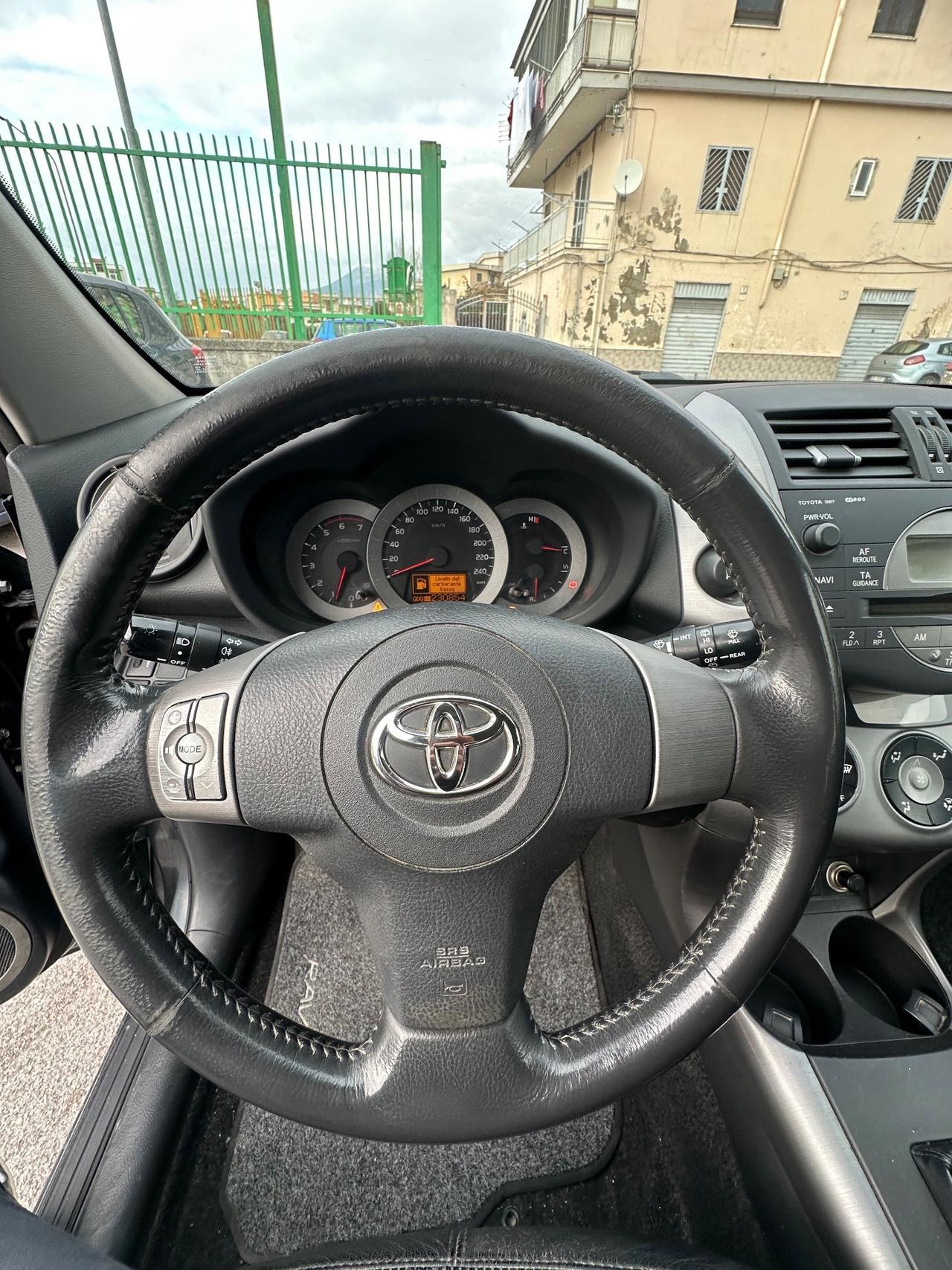 Toyota RAV 4 RAV4 2.2 D-4D 136 CV Luxury