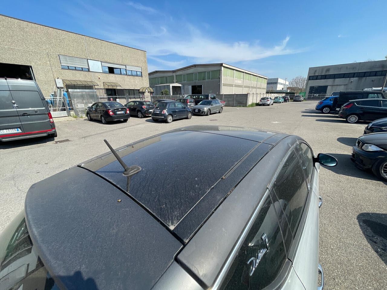 Lancia Delta 1.6MJT-automatico-panoramica-neopatentati