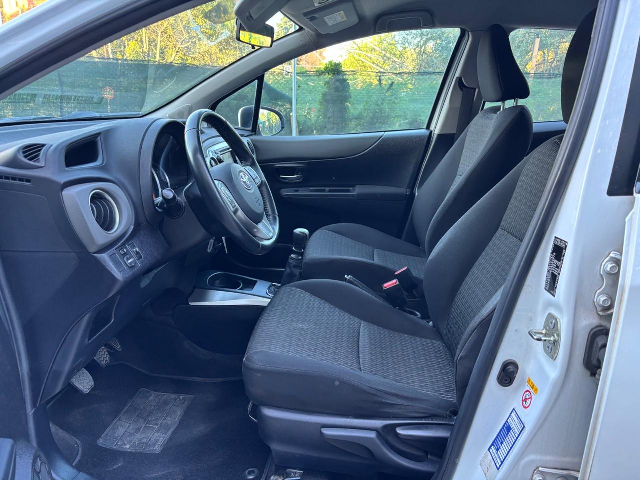 Toyota Yaris 1.4 D-4D 5 porte Lounge OK NEOPATENTATI