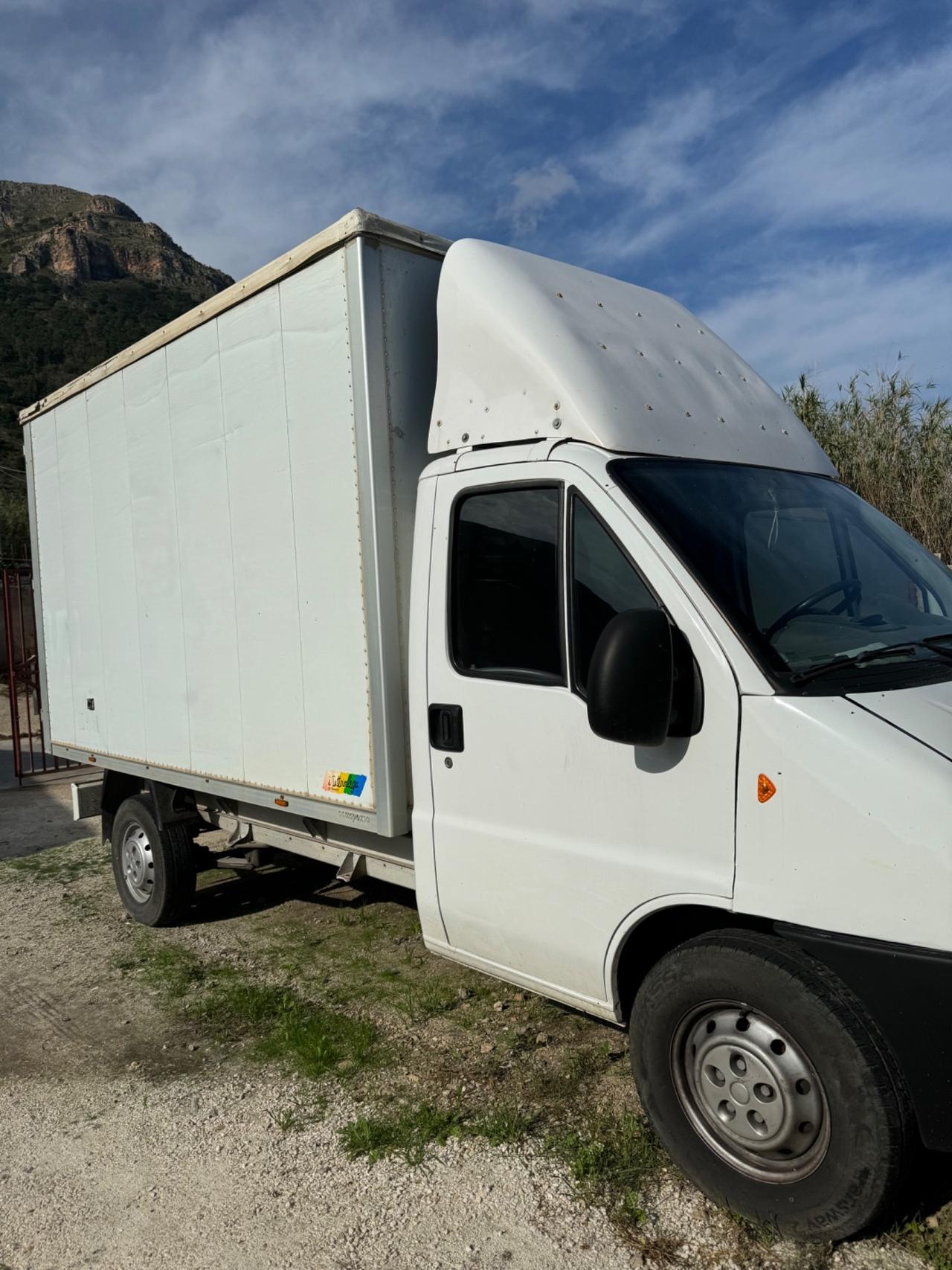 Fiat ducato con cassone