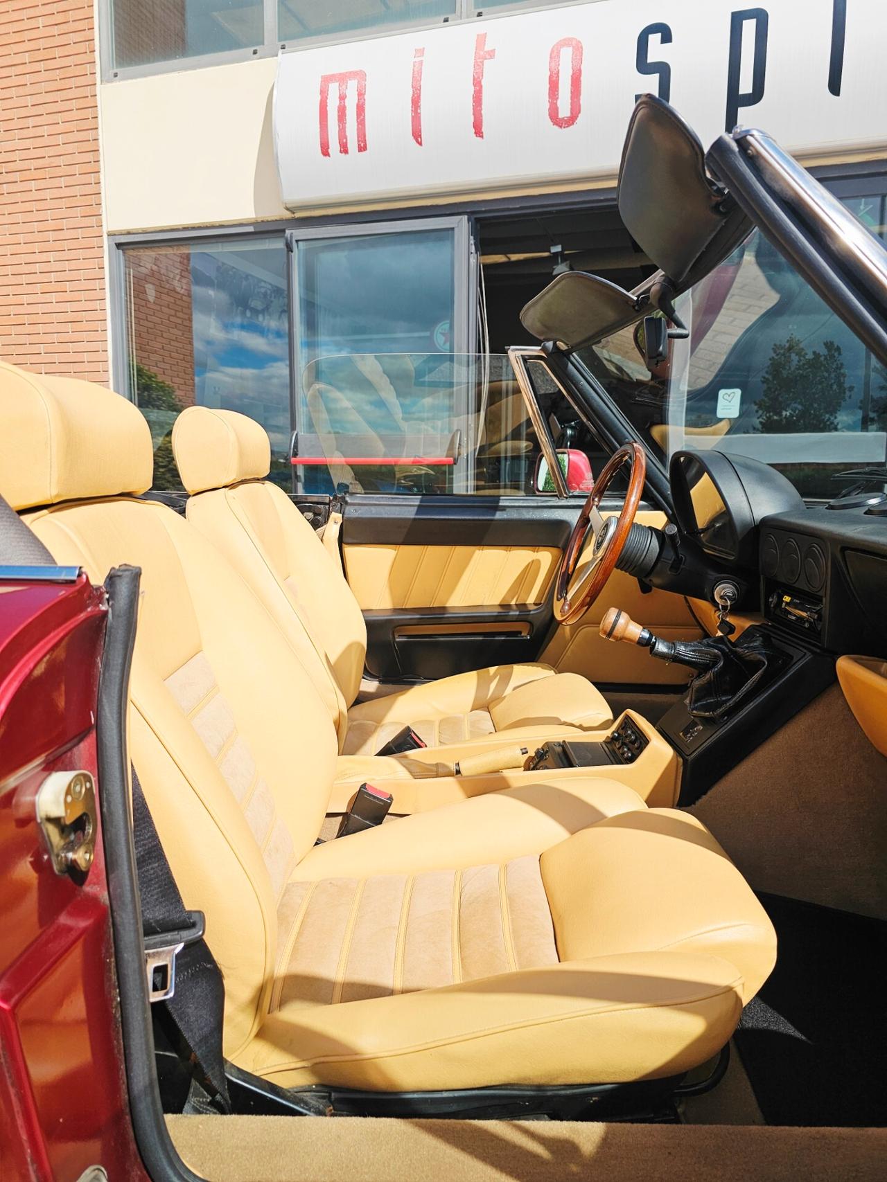 Alfa Romeo Spider 2.0i ITALIANA TARGA ORO ASI