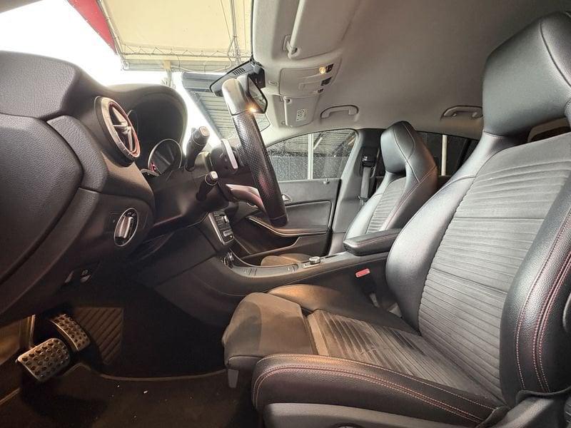 Mercedes-Benz CLA CLA 200 d Automatic Premium