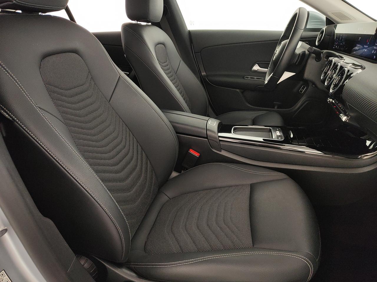 Mercedes-Benz CLA Shooting Brake 180 d Advanced auto