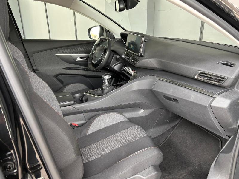 Peugeot 5008 5008 1.5 bluehdi Active Business 130cv 7 Posti