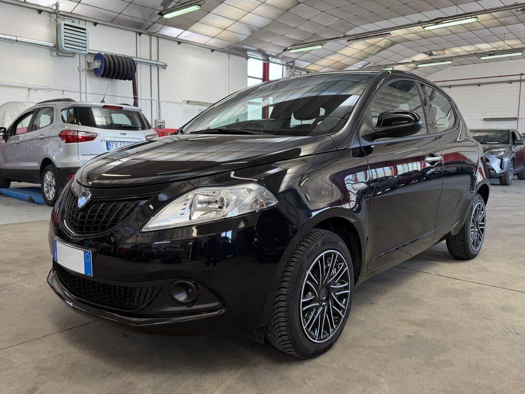 Lancia Ypsilon 5 Porte 1.0 FireFly Hybrid Silver