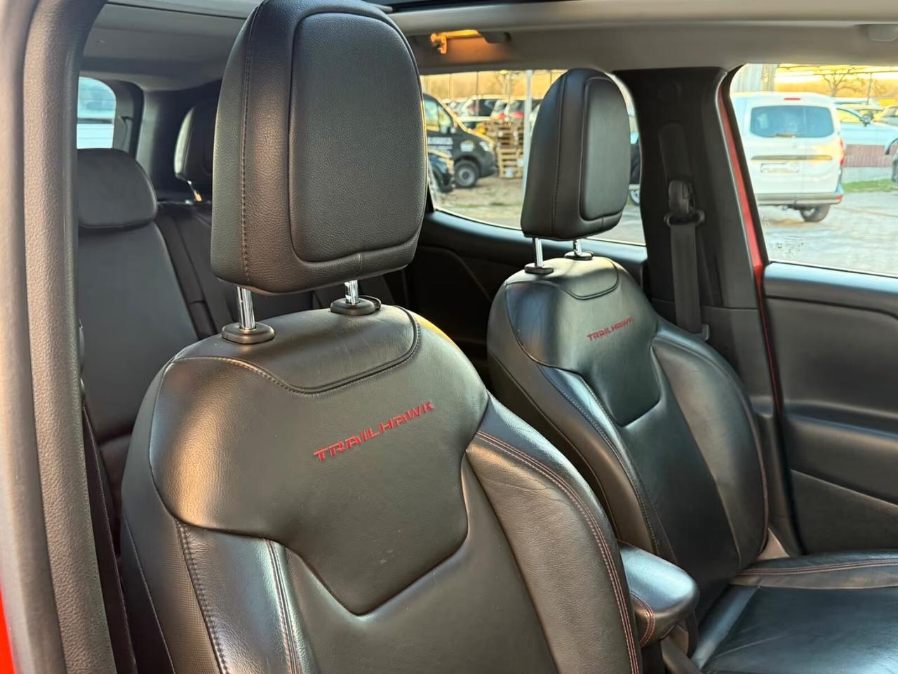 Jeep Renegade 2.0 Mjt 170CV 4WD Active Drive Low Trailhawk