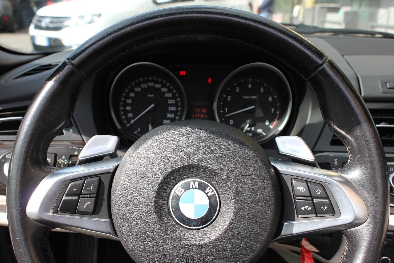 Bmw Z4 sDrive23i INTERNI IN PELLE BIANCA - SENSORI