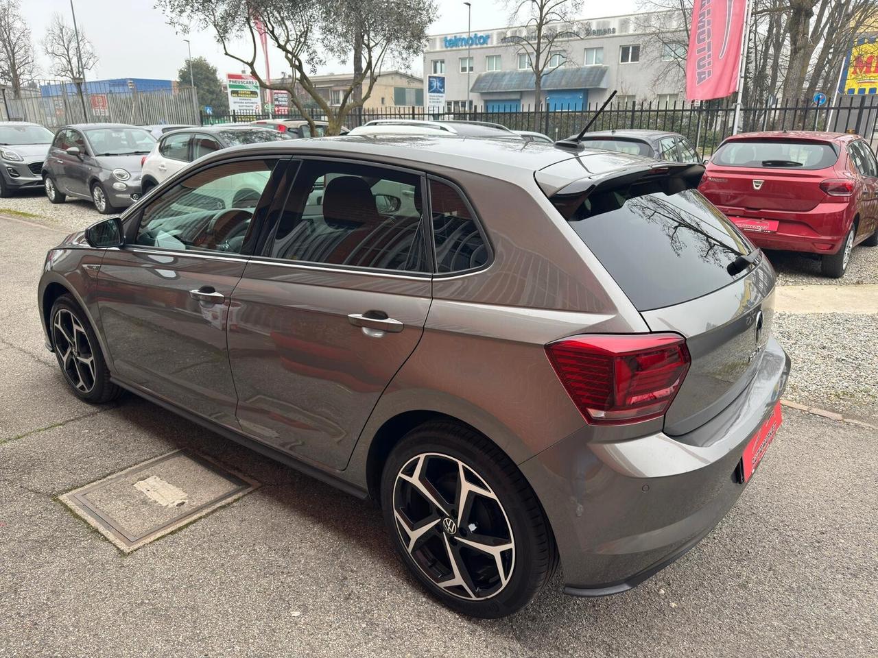 Volkswagen Polo 1.0 TSI 110CV R-line