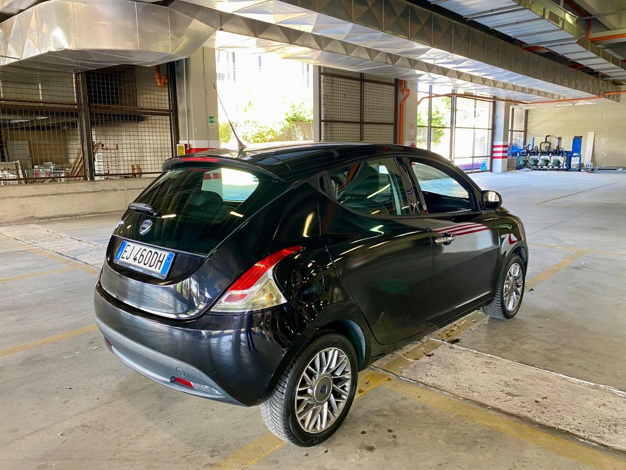 Lancia Ypsilon 1.3 MJT 5 porte S&S Platinum
