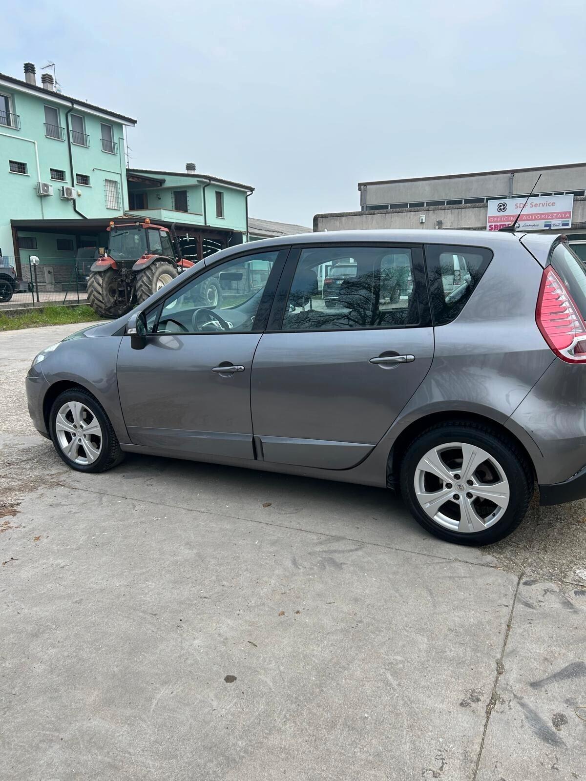 Renault Scenic Scénic X-Mod 1.4 TCe Luxe 5 porte ok neo patentati