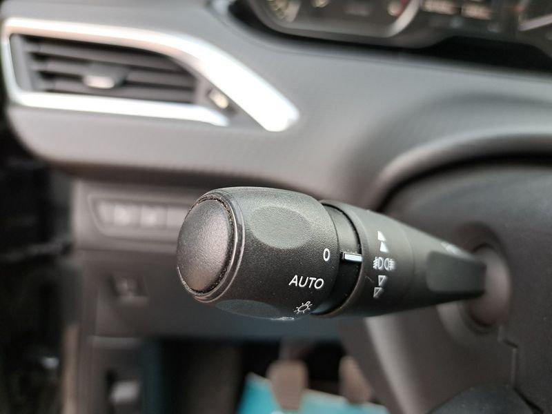 Peugeot 208 208 5p 1.6 bluehdi Allure 75cv