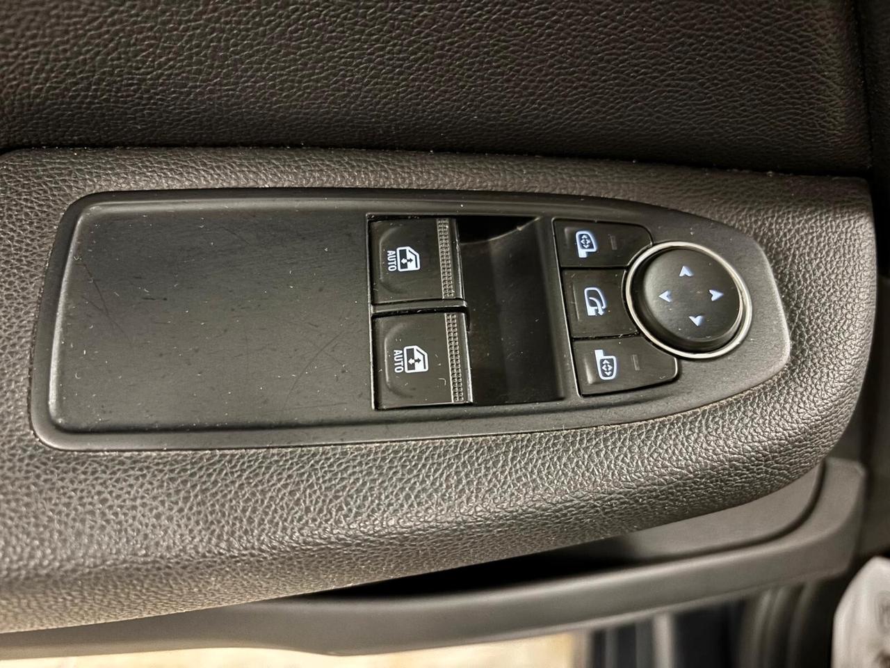 RENAULT CLIO ANNO 2020 BZ GPL ADATTA NEOPATENTATI KM 89 MILA