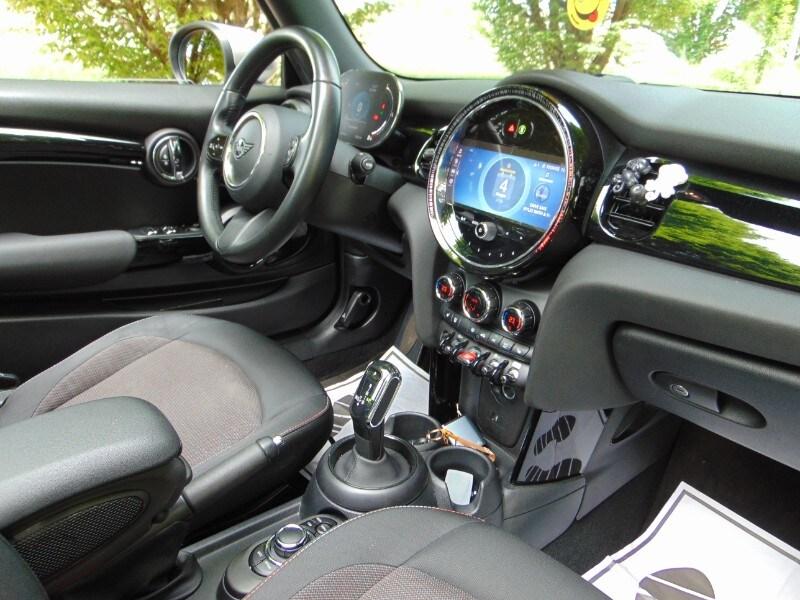 MINI Mini Cabrio (F57) Mini 1.5 Cooper Essent...