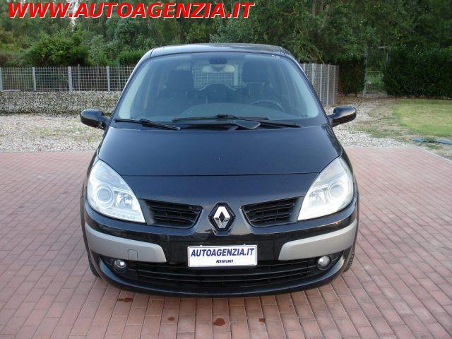 RENAULT Scenic 1.5 dCi/105CV Dynamique