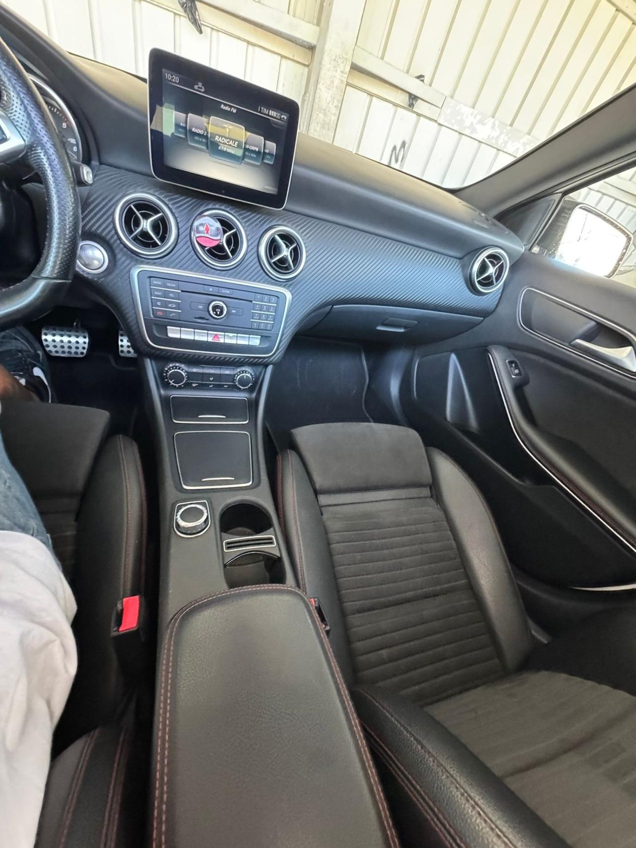 Mercedes-benz A 200 d Automatic Premium