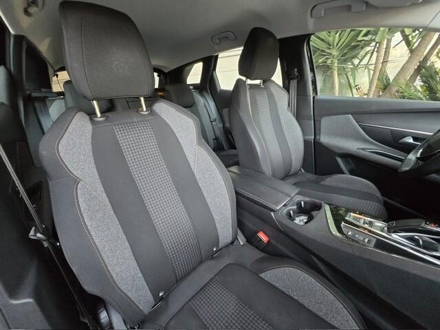 Peugeot 3008 BlueHDi 130 S&S EAT8 Active Pack