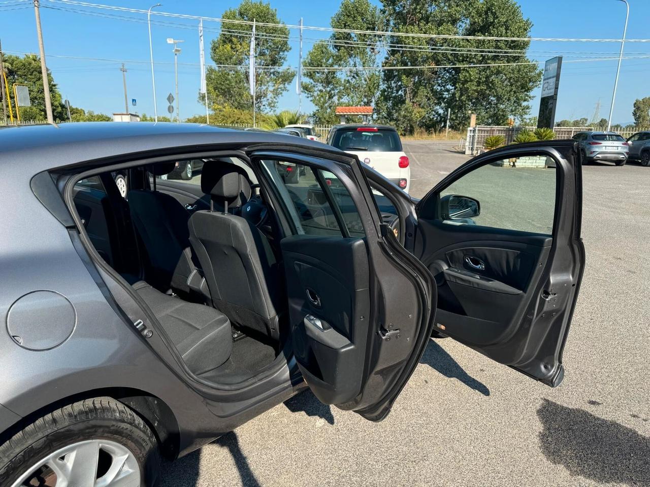 Renault Megane 1.5 DCI 110CV BERLINA 2012