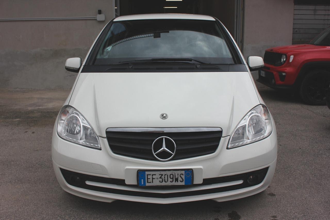 Mercedes-Benz A 160 2.0 CDI 82 CV 5 PORTE KM REALI CERTIFICATI GARANZIA 12 MESI TAGLIANDATA NEOPATENTATI OK