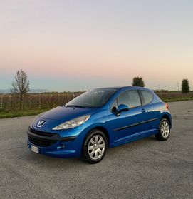 Peugeot 207 1.4 8V 75CV 3p. ONE Line