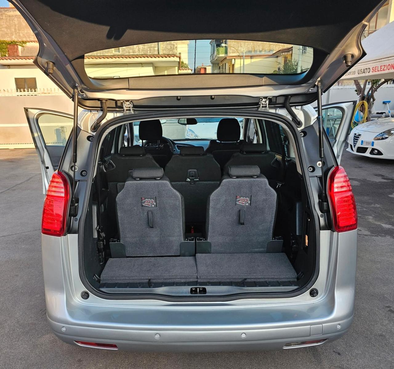 Peugeot 5008 1.6 HDi 112CV Tecno 7 posti