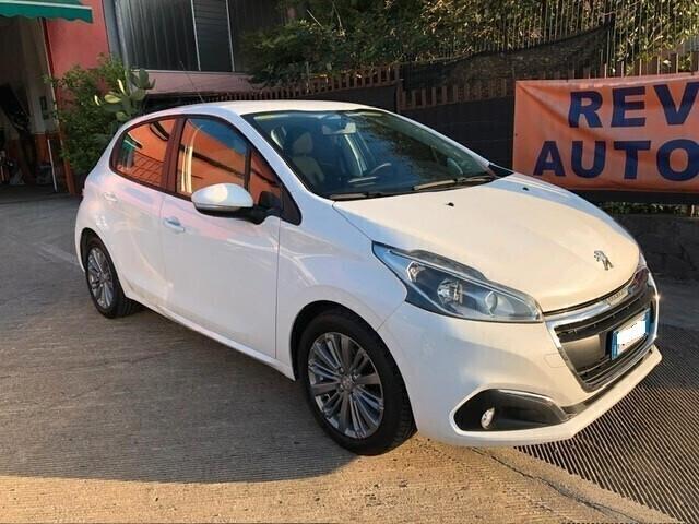 Peugeot 208 PureTech 82 5 porte Access