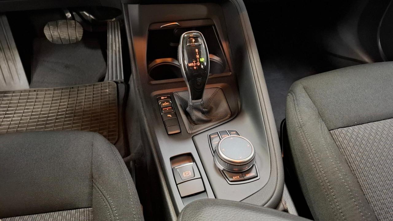 BMW X1 sdrive18d Business auto my18