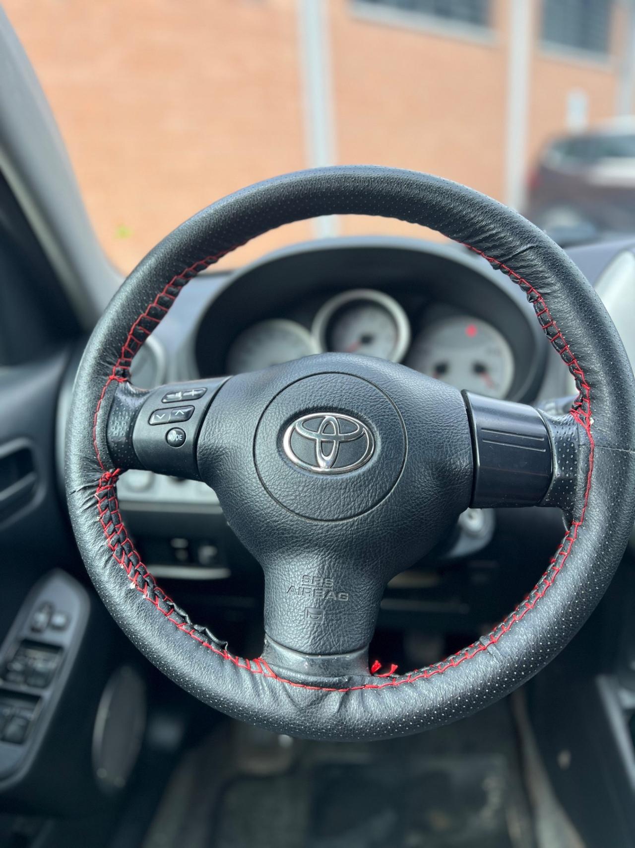 Toyota RAV4 2.0 / Gancio Traino
