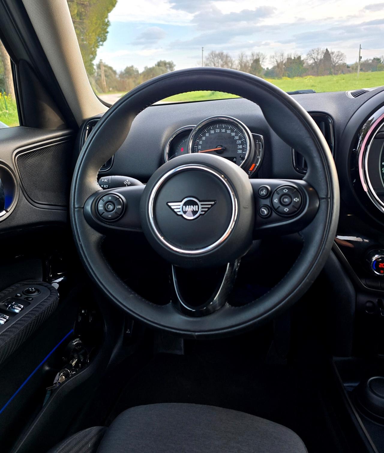 Mini Cooper Countryman 1.5 SE Business ALL4 Automatica