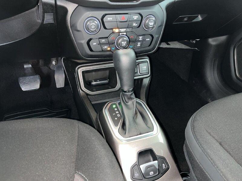 Jeep Renegade 2019 1.5 turbo t4 mhev Limited 2wd 130cv dct