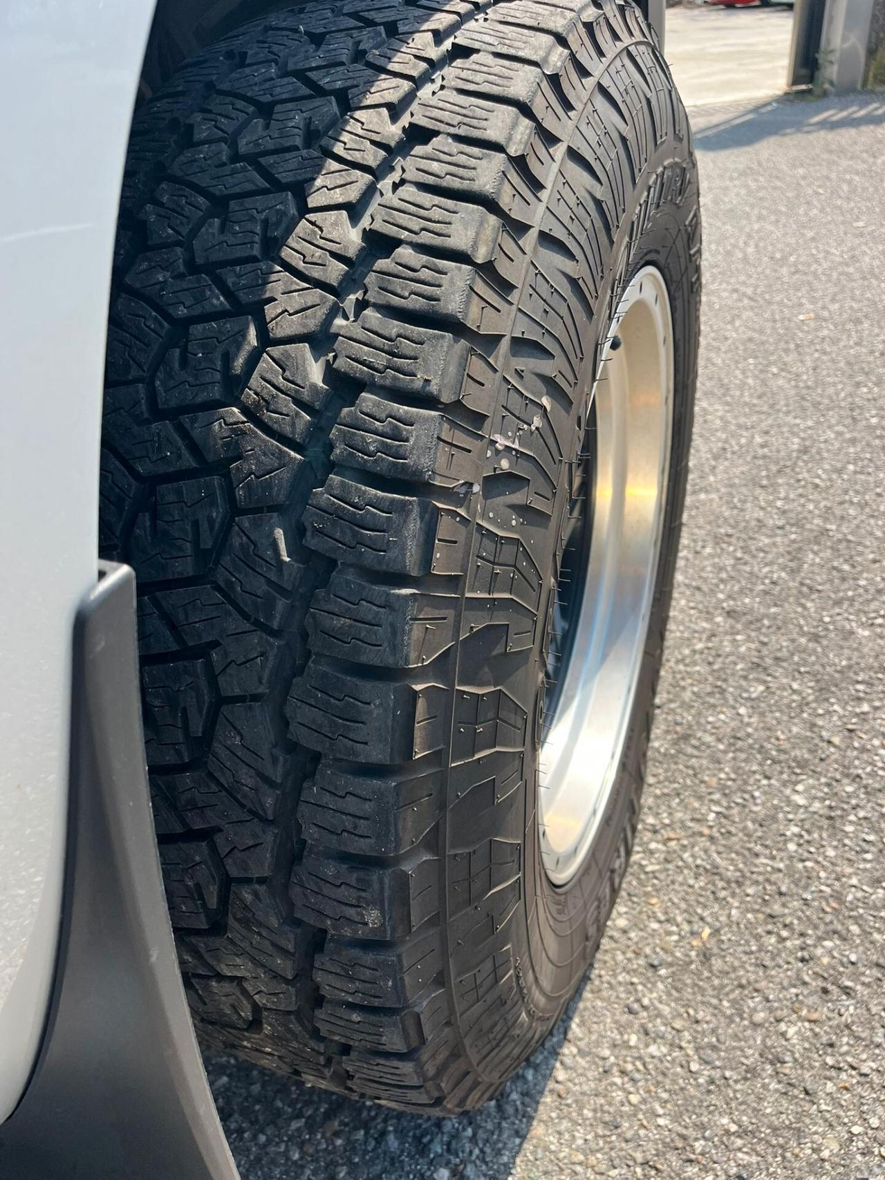 Nissan Navara 2.3 dCi 4WD 190CV