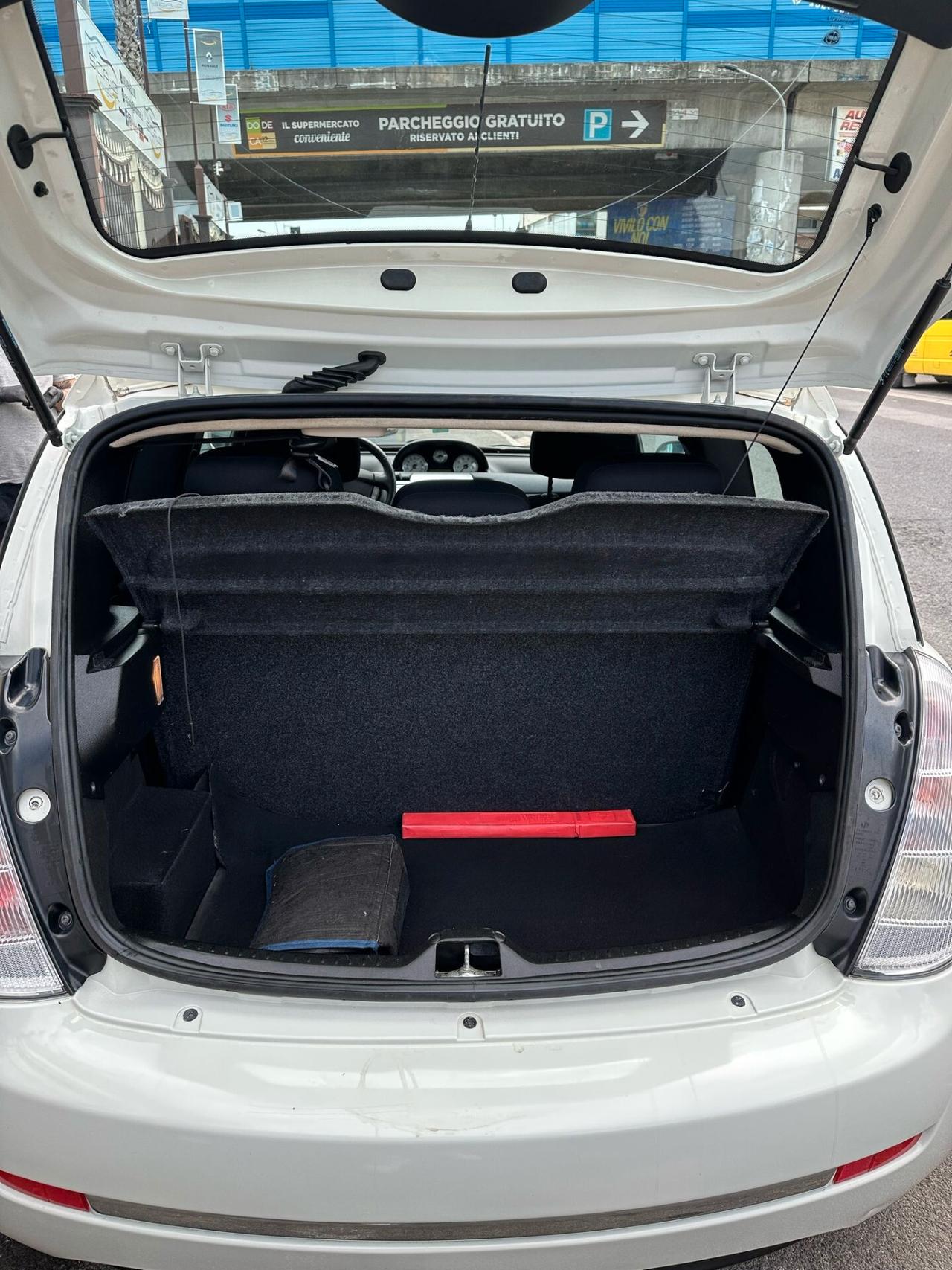 Lancia Ypsilon 1.4 Oro Ecochic GPL