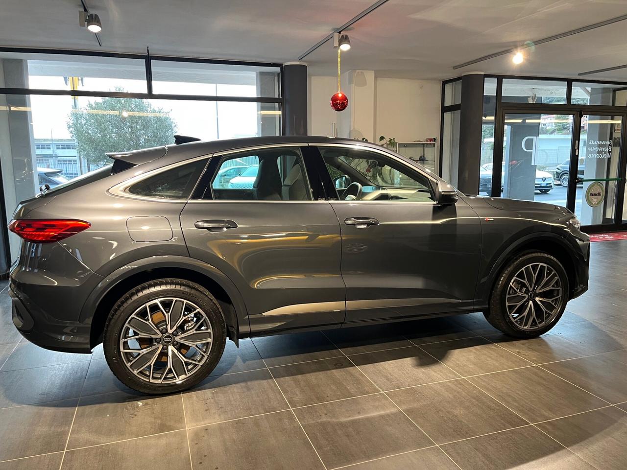 Audi Q5 SPB TDi 150 kW mHEV+ S tronic quattro line edition