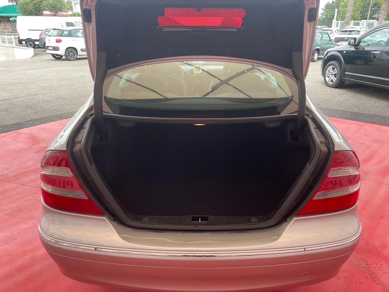 Mercedes-benz CLK 270 CDI cat Elegance
