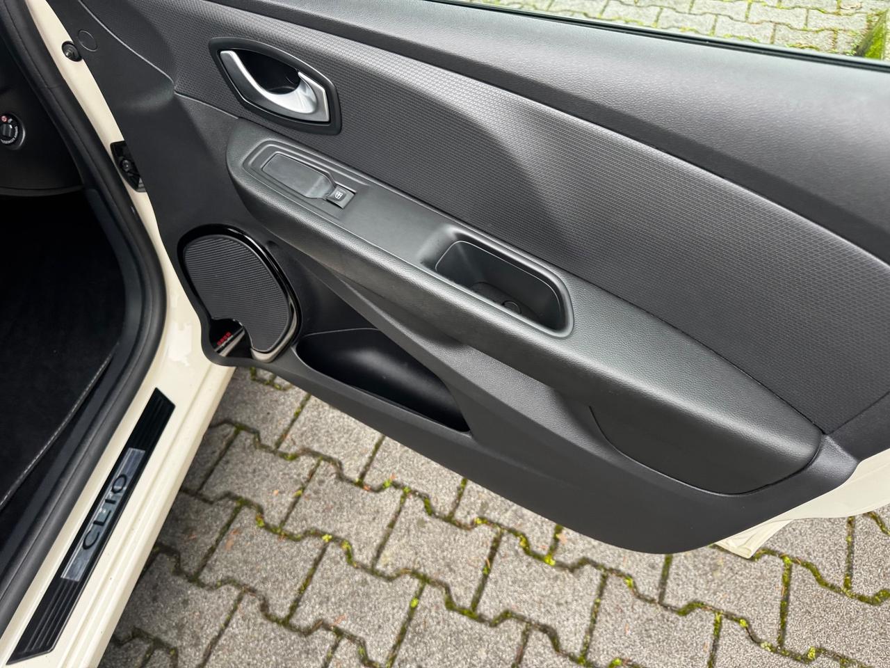 Renault Clio dCi AUTOMATICA NEOPATENTATI Euro 6b